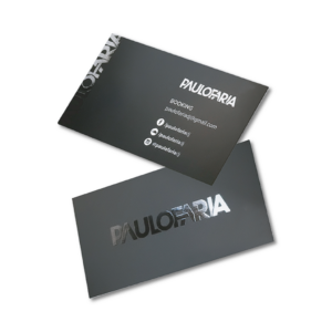 Carte de visite avec du vernis sélectif UV